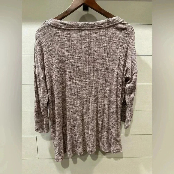 Peyton Primose Sweater - Picture 2 of 4